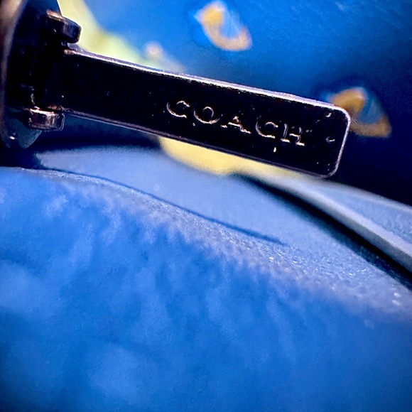 Brand New Coach Travel Set – Wallet, Passport Case, & toiletries bag - Picture 10 of 16